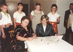 Signing the sister city agreement